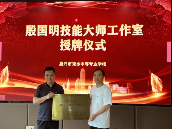 汽修合影2_副本.jpg
